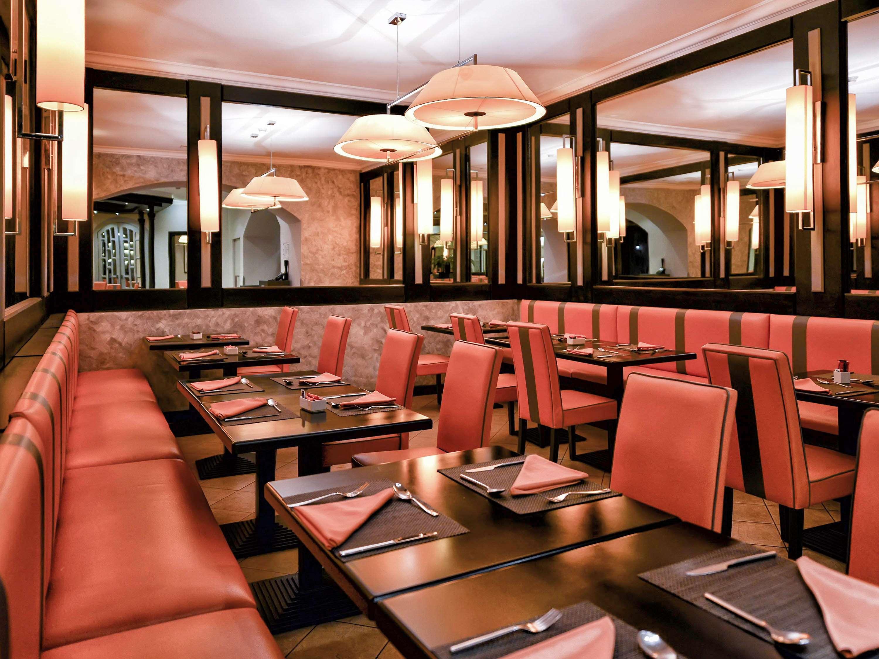 Pullman World Trade Center 4* Bucharest