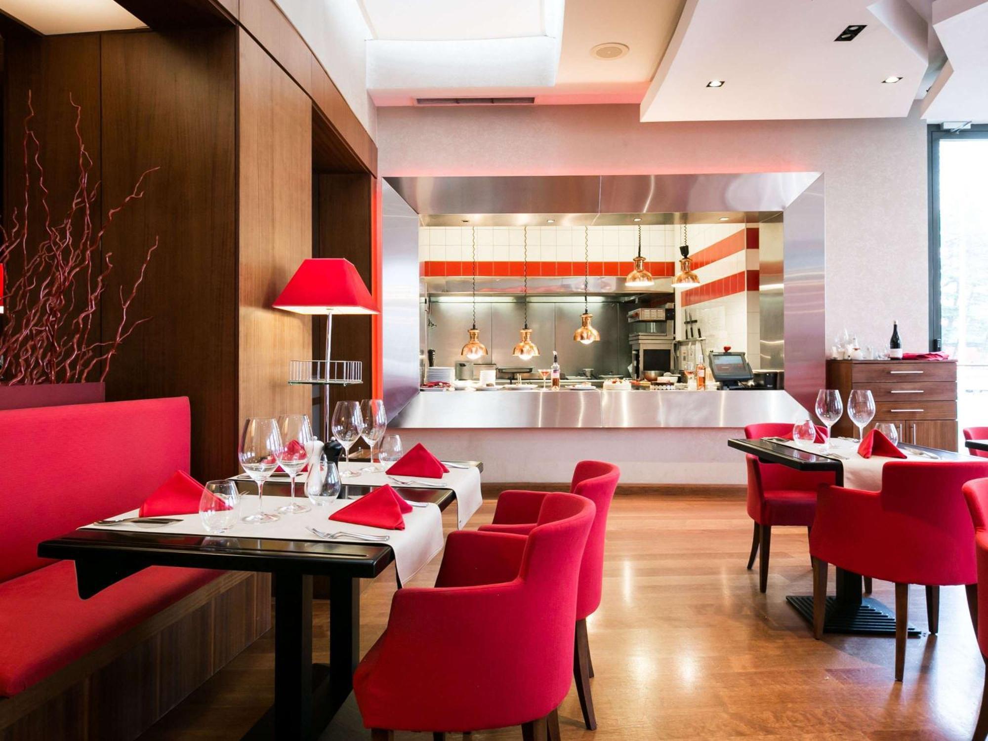 Hotel Pullman World Trade Center Bucharest